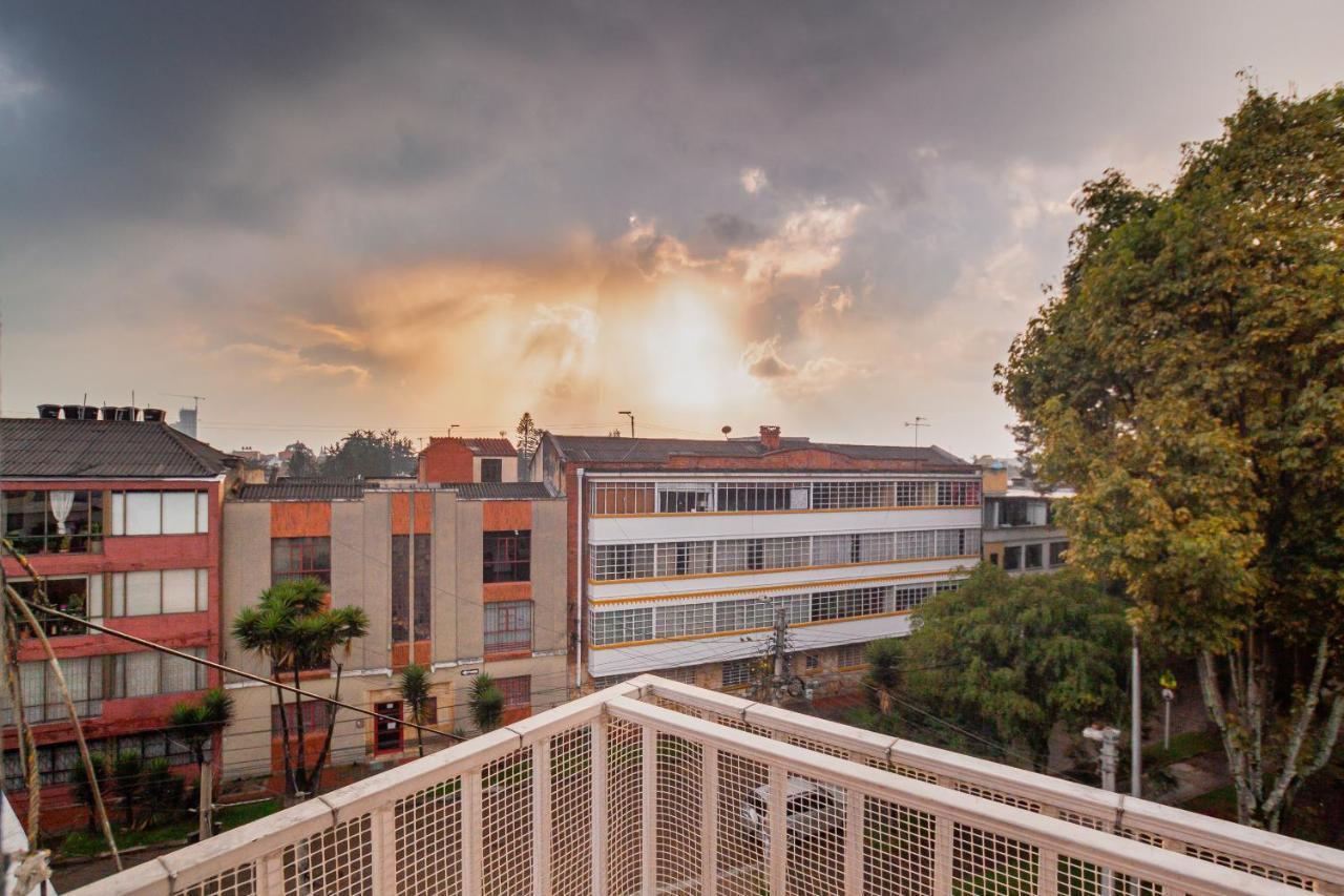 Apartasuites & Hotel Bogota Teusaquillo Exterior photo